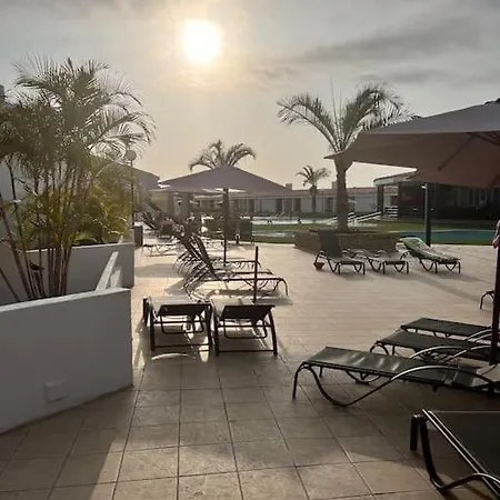 Jane Malibu Park 아파트 *